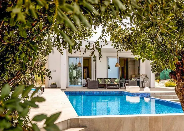 Villa Latchi Infinity Blue