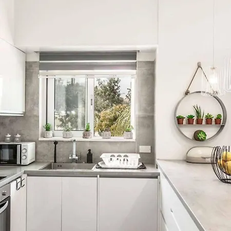 Latchi Infinity Blue Neo Chorio