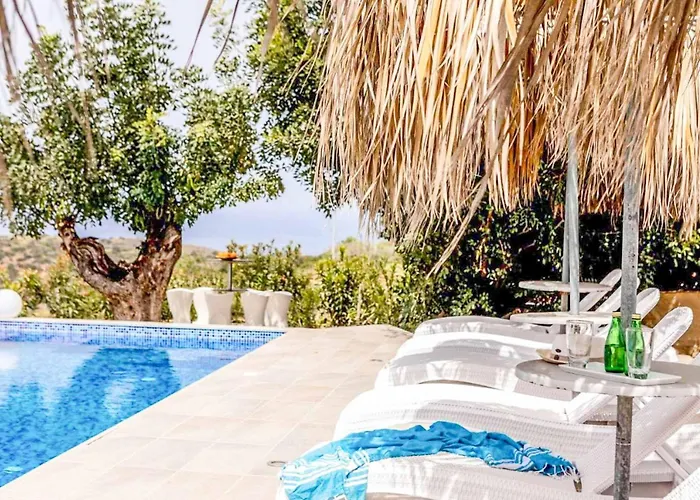 Vila Latchi Infinity Blue *